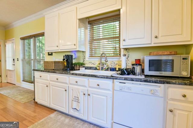 194 Sugar Cane Drive, Hartwell, GA 30643