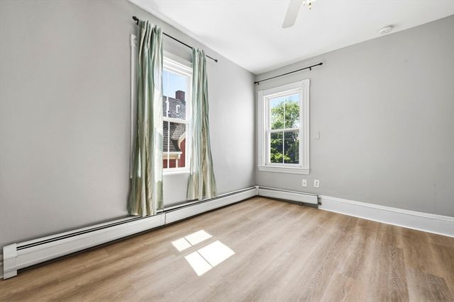 24 Cameron 2, Cambridge, MA 02140