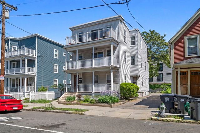 24 Cameron 2, Cambridge, MA 02140