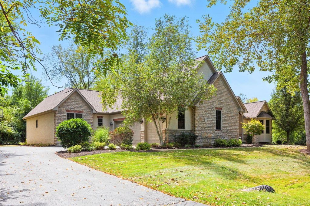 8312 Steitz Road, Powell, OH 43065