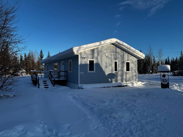 1880 CHERYL COURT, North Pole, AK 99712
