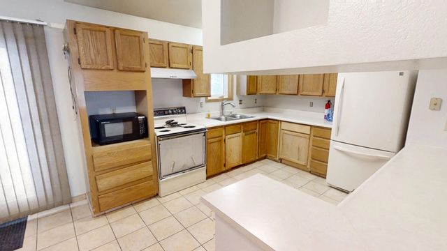 1880 CHERYL COURT, North Pole, AK 99712