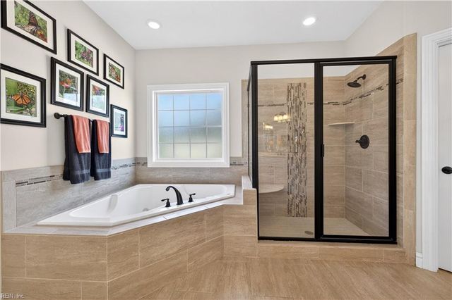 2836 Camarillo LN, Virginia Beach, VA 23456