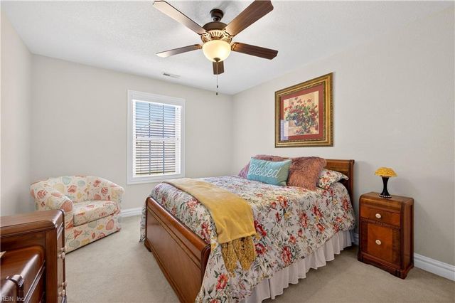2836 Camarillo LN, Virginia Beach, VA 23456