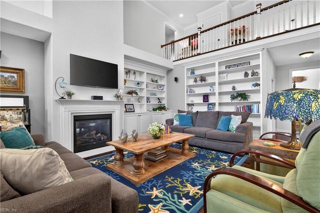 2836 Camarillo LN, Virginia Beach, VA 23456