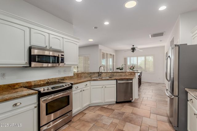 8174 S MOUNTAIN AIR Lane, Gold Canyon, AZ 85118