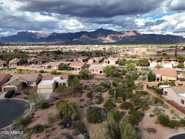 8174 S MOUNTAIN AIR Lane, Gold Canyon, AZ 85118