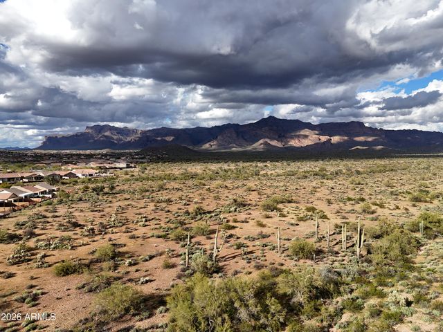 8174 S MOUNTAIN AIR Lane, Gold Canyon, AZ 85118