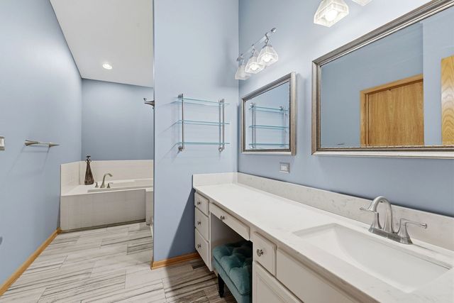 21702 Higley Lane, Frankfort, IL 60423