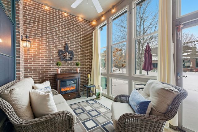 21702 Higley Lane, Frankfort, IL 60423