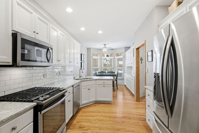 21702 Higley Lane, Frankfort, IL 60423