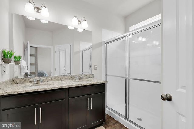 5129 IRONSIDES DR, Frederick, MD 21703