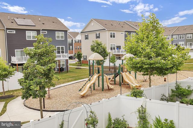 5129 IRONSIDES DR, Frederick, MD 21703