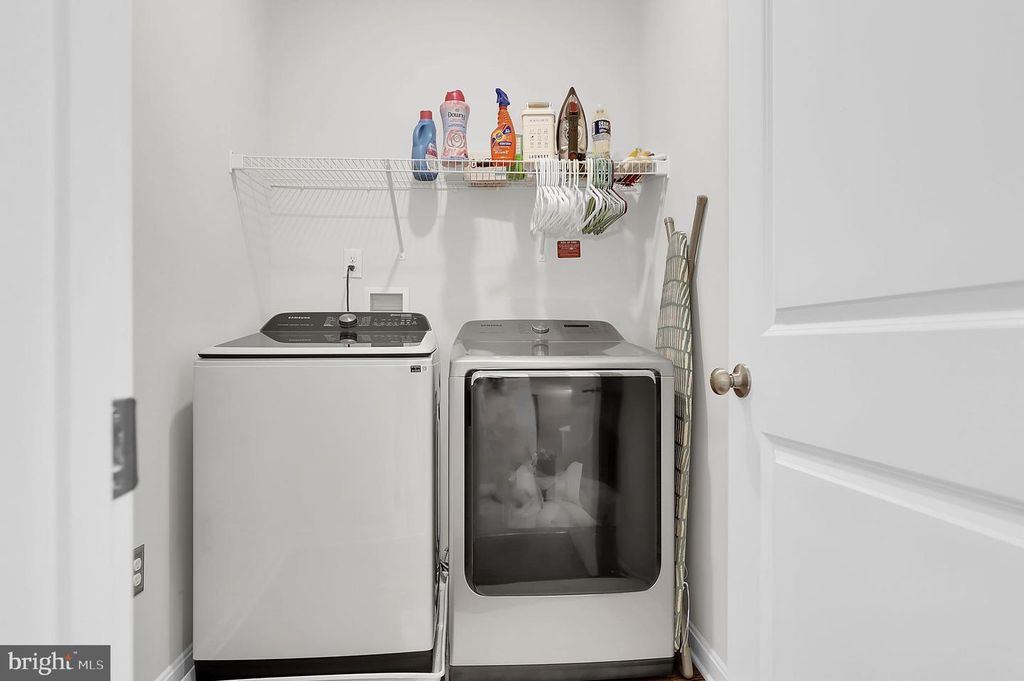 Image 20 of property listing at 5129 IRONSIDES DR, Frederick, MD 21703