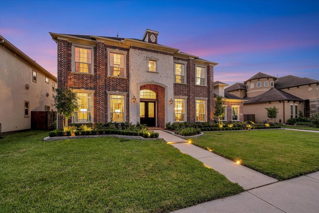 15026 Blossom Bay Drive, Houston, TX 77059