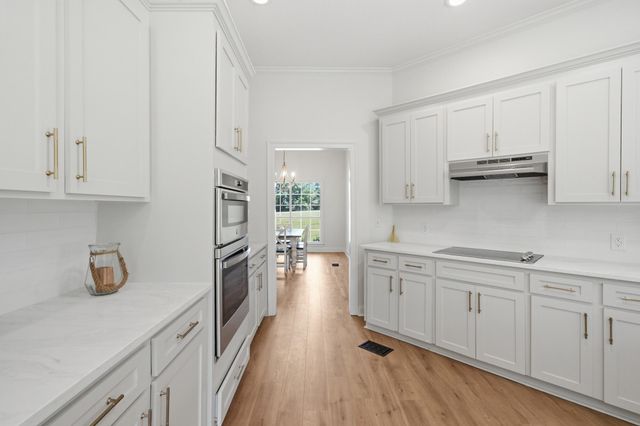 339 Woodstone Dr., Hattiesburg, MS 39402