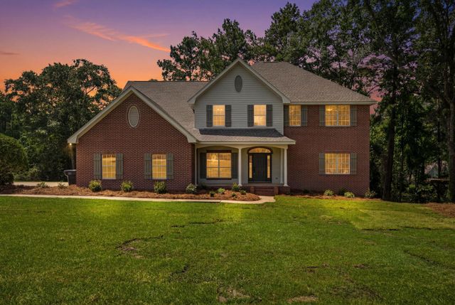 339 Woodstone Dr., Hattiesburg, MS 39402