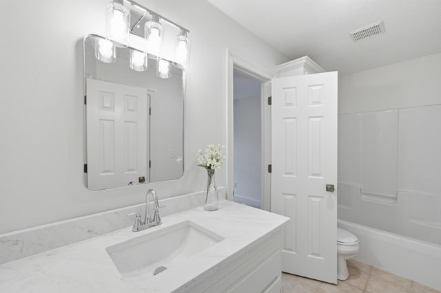 339 Woodstone Dr., Hattiesburg, MS 39402