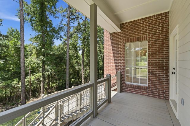 339 Woodstone Dr., Hattiesburg, MS 39402