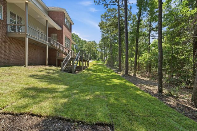 339 Woodstone Dr., Hattiesburg, MS 39402