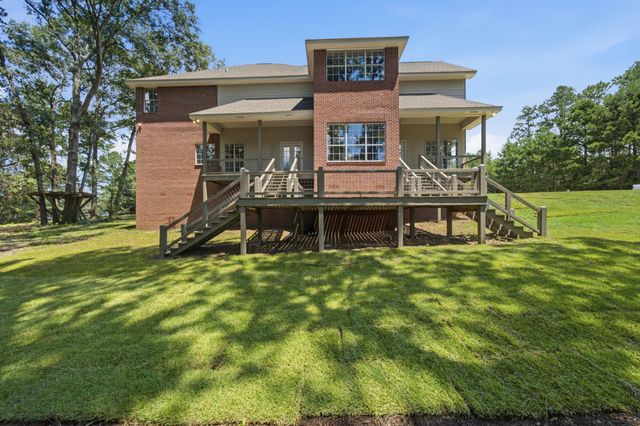 339 Woodstone Dr., Hattiesburg, MS 39402
