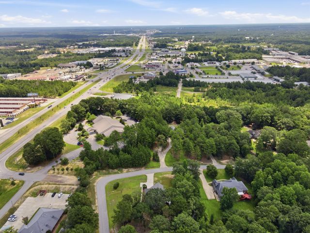 339 Woodstone Dr., Hattiesburg, MS 39402