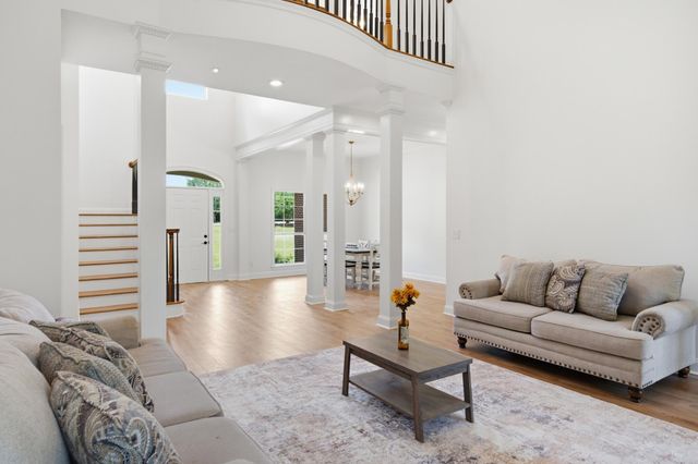 339 Woodstone Dr., Hattiesburg, MS 39402