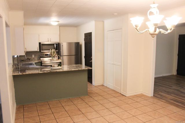 102 S Ella, Searcy, AR 72143