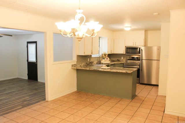 102 S Ella, Searcy, AR 72143