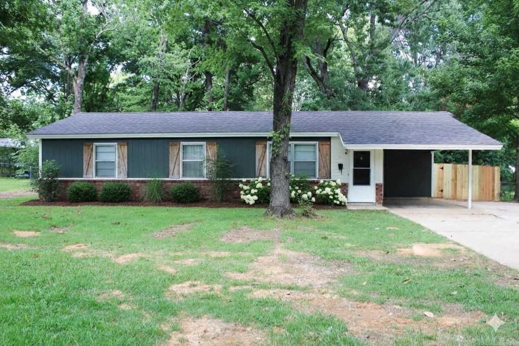 102 S Ella, Searcy, AR 72143