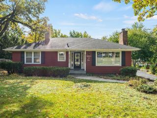 1801 Prairie Avenue, Downers Grove, IL 60515