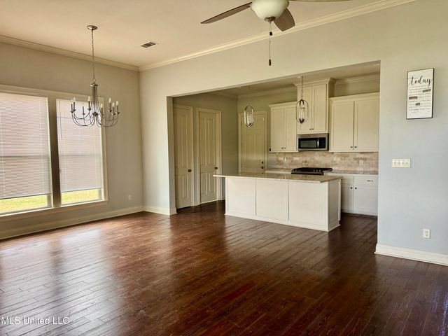 106 Riverbend Avenue, Vidalia, LA 71373