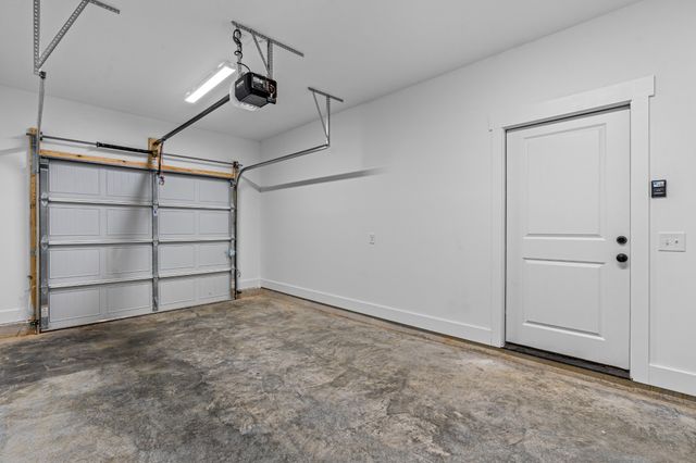 621 S Wall St, Shelbyville, TN 37160