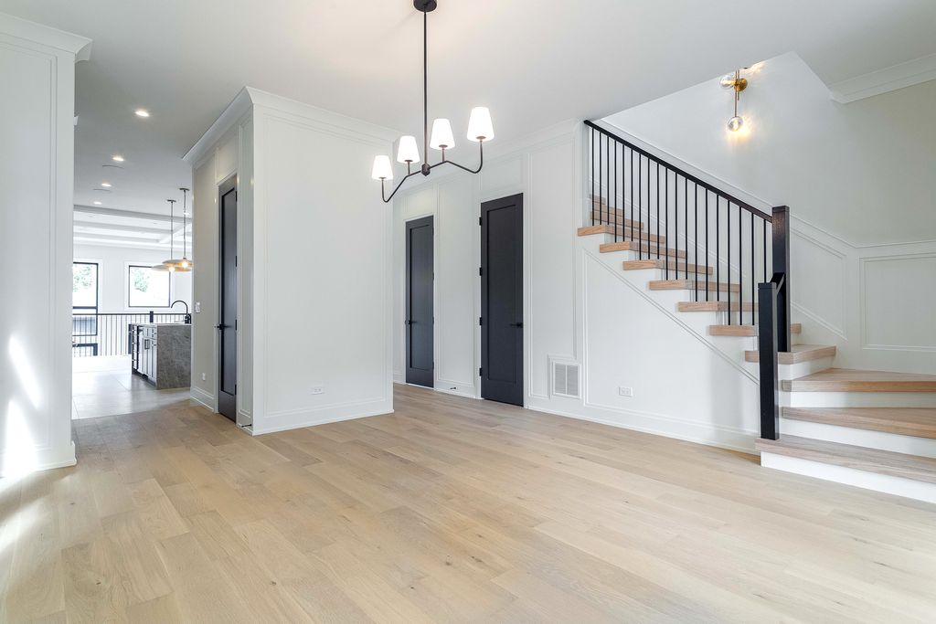 1716 W Berwyn Avenue, Chicago, IL 60640 — photo 5