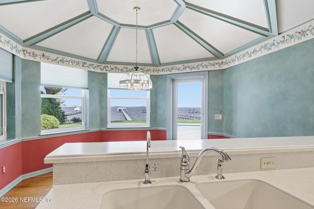 2957 FOREST Circle, Jacksonville, FL 32257