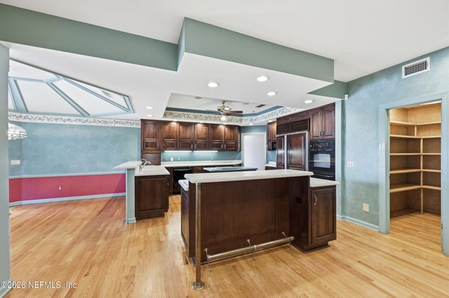 2957 FOREST Circle, Jacksonville, FL 32257