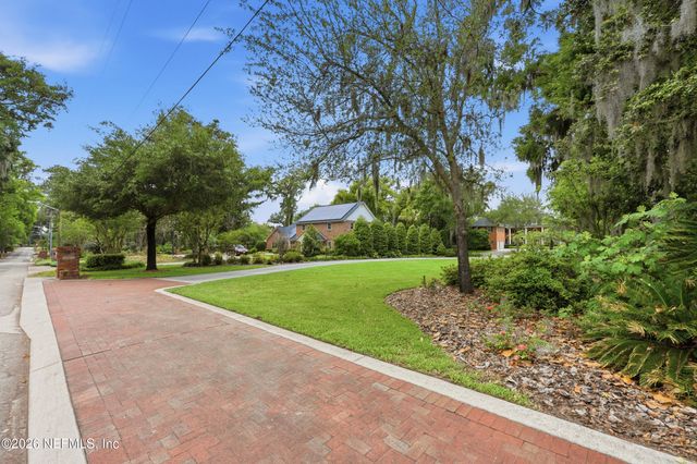 2957 FOREST Circle, Jacksonville, FL 32257