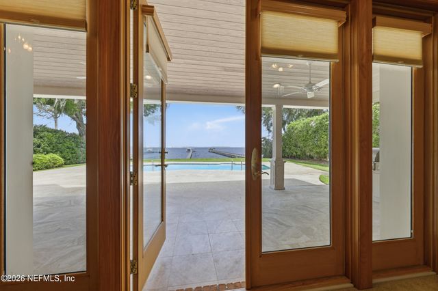 2957 FOREST Circle, Jacksonville, FL 32257