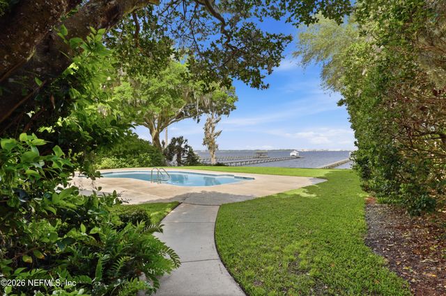 2957 FOREST Circle, Jacksonville, FL 32257