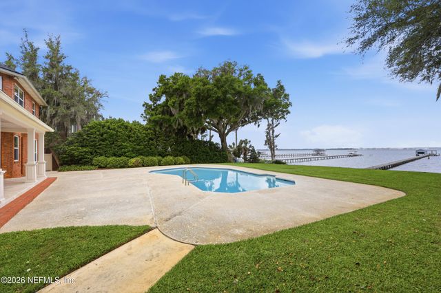 2957 FOREST Circle, Jacksonville, FL 32257