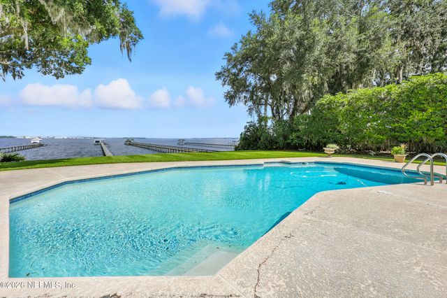 2957 FOREST Circle, Jacksonville, FL 32257