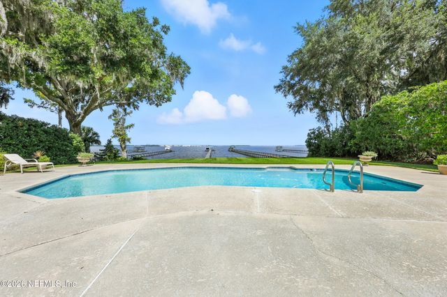 2957 FOREST Circle, Jacksonville, FL 32257