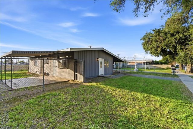 286 N Macy, San Bernardino, CA 92410