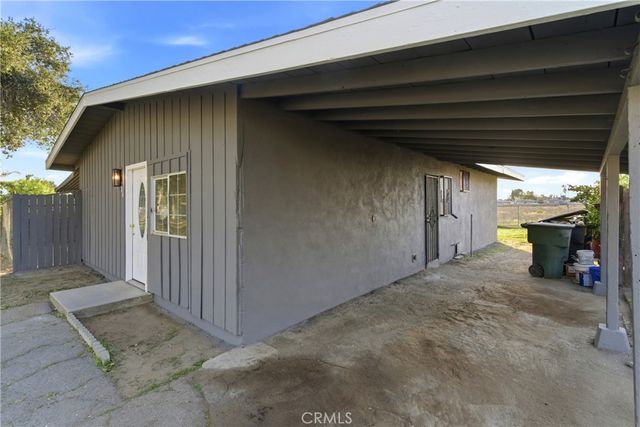 286 N Macy, San Bernardino, CA 92410