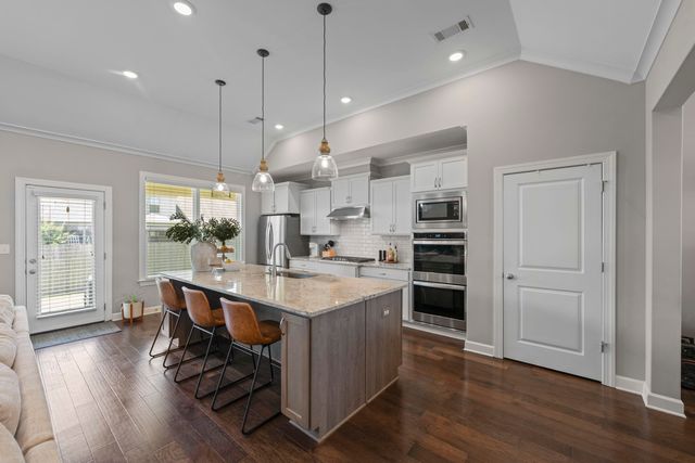 12533 DOOLIN CV, Arlington, TN 38002