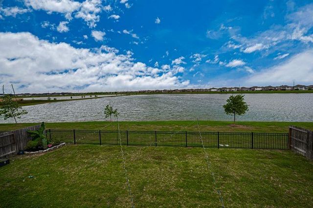 18311 Licola Meadow Lane, Richmond, TX 77407