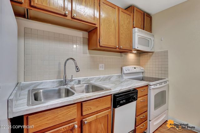 2210 Sentry Drive, #B-18, Anchorage, AK 99507