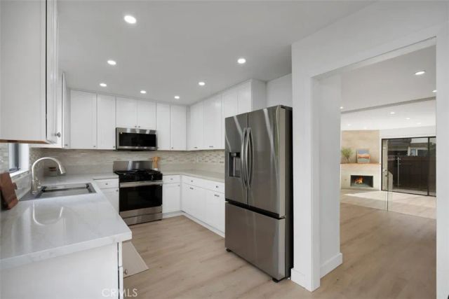 4218 Troost 20, Studio City, CA 91604