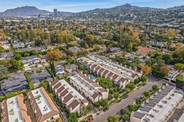 4218 Troost 20, Studio City, CA 91604