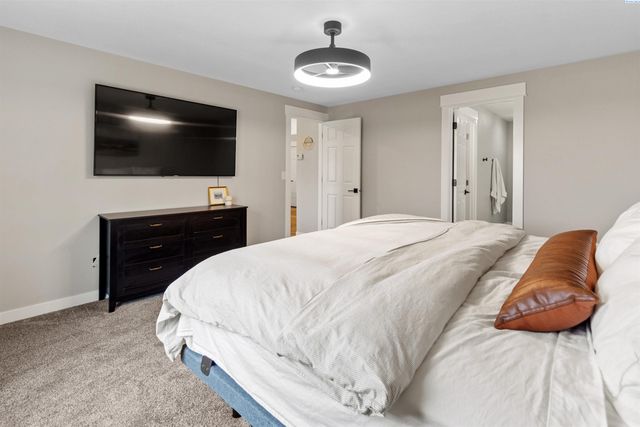 3711 Desert Plateau Dr, Pasco, WA 99301